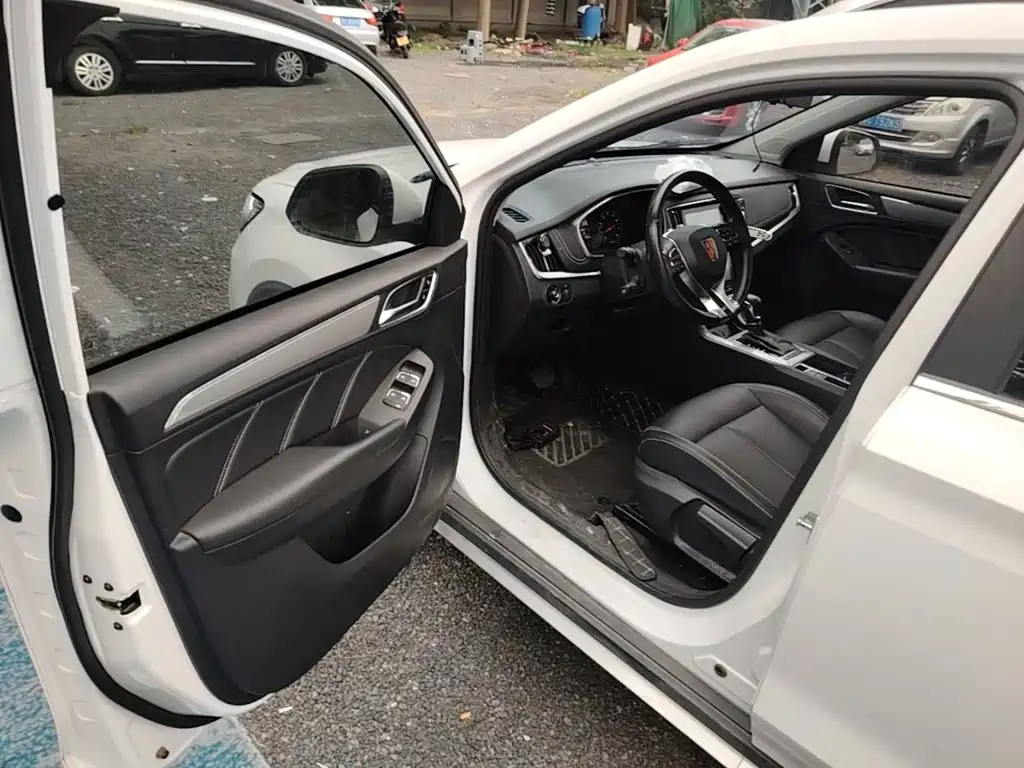 Roewe RX5 — миниатюра 16