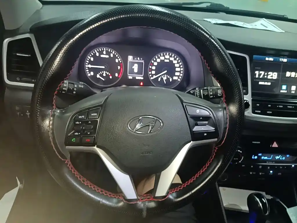 Hyundai Tucson — миниатюра 11