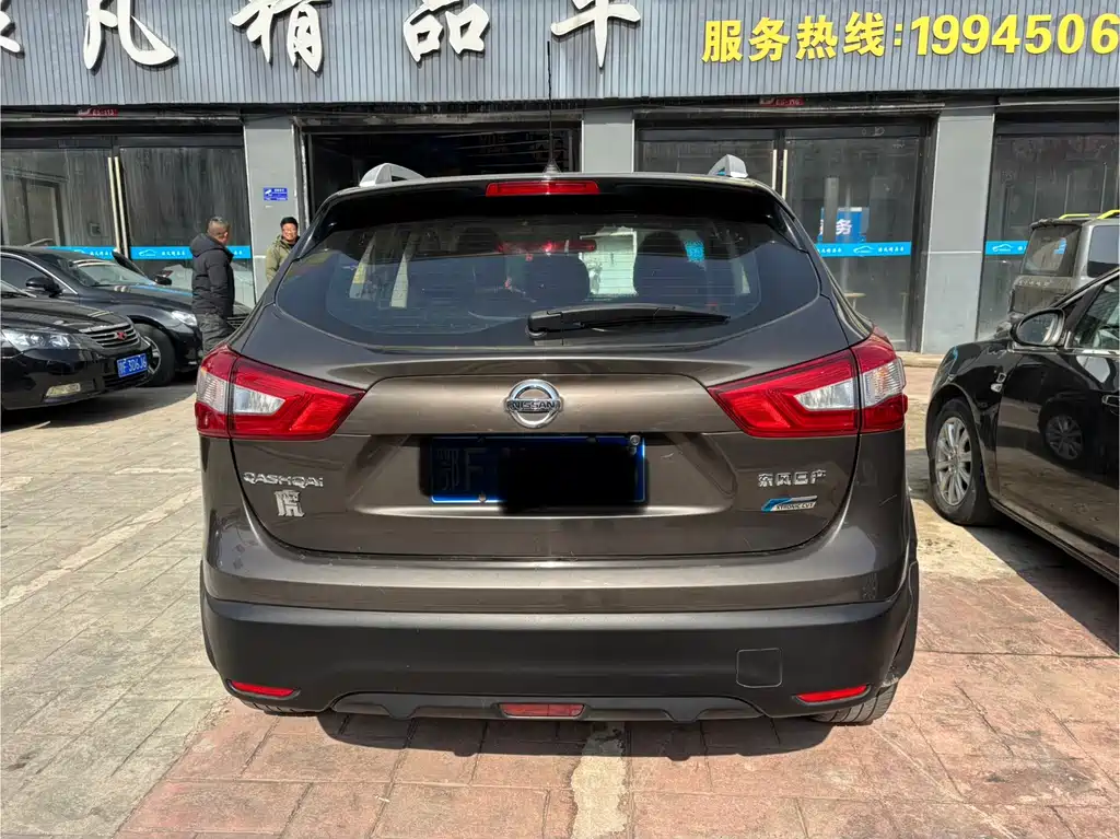 NISSAN QASHQAI