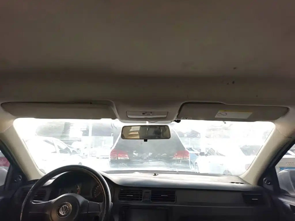 Volkswagen Santana — миниатюра 18