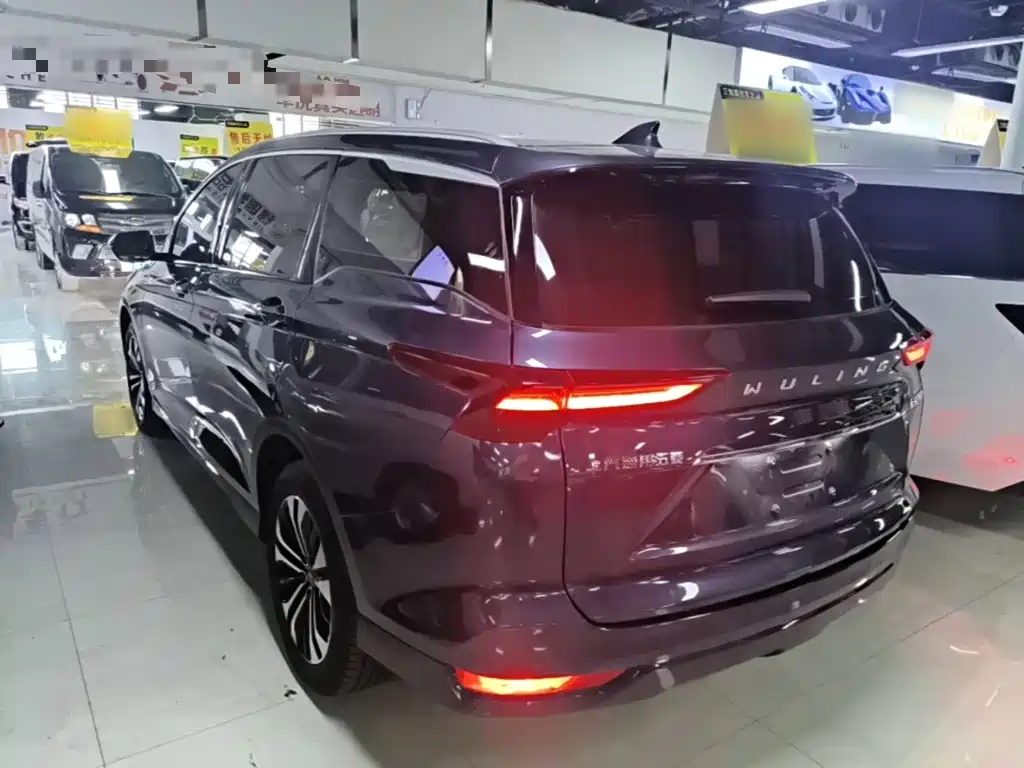Wuling Victory — миниатюра 5