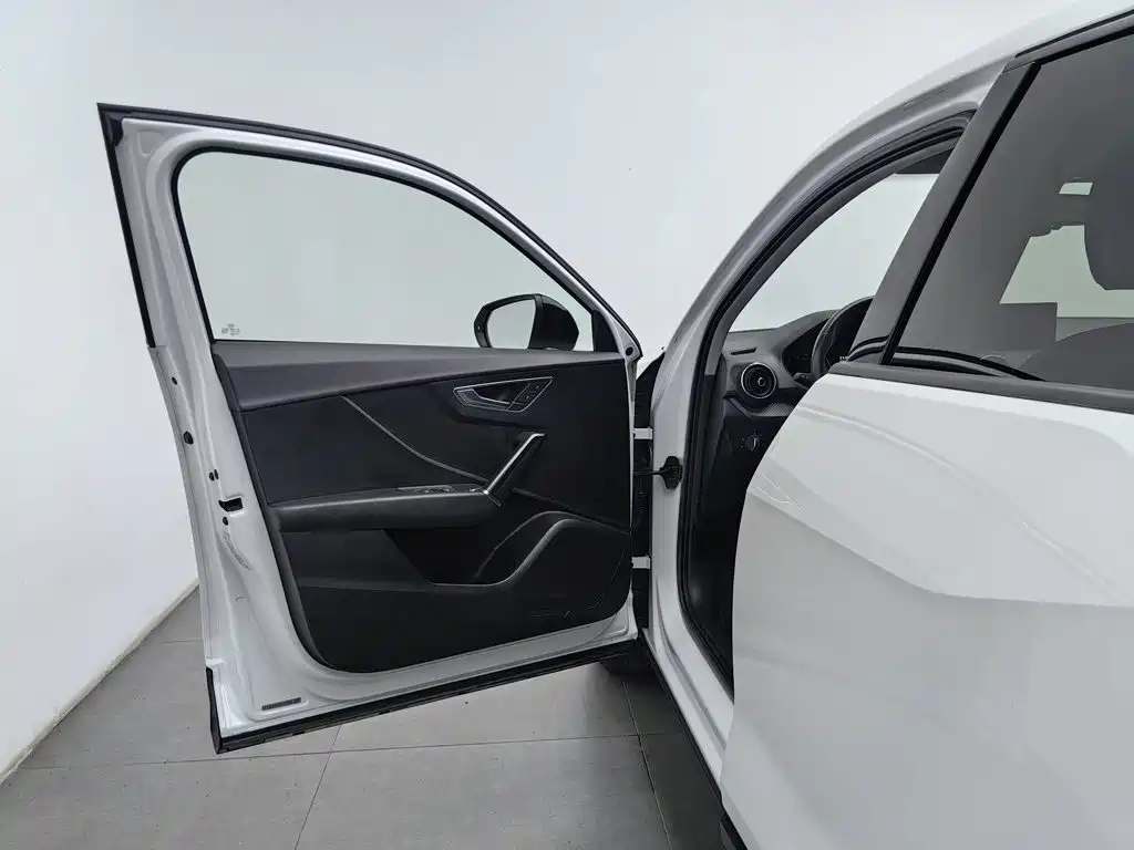 Audi Q2L — миниатюра 8