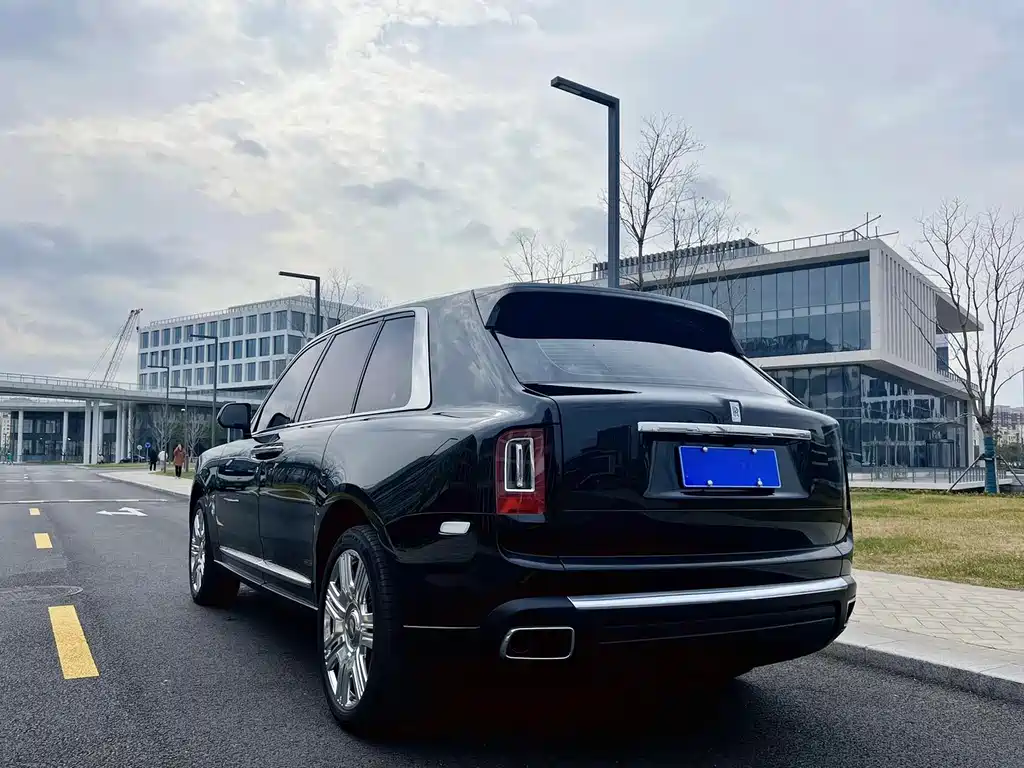 ROLLS-ROYCE CULLINAN