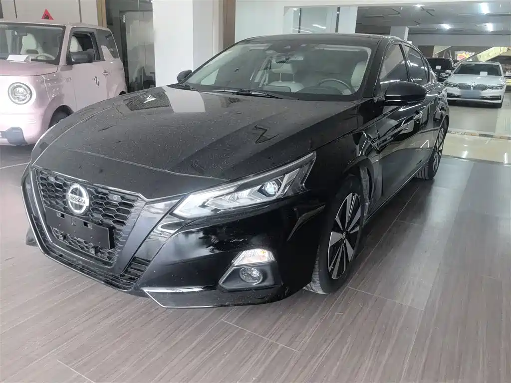 Nissan Teana 2022