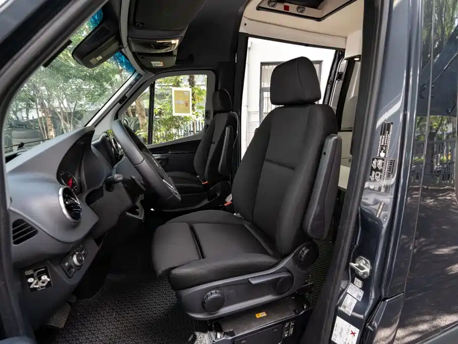 Mercedes-Benz Sprinter — миниатюра 10