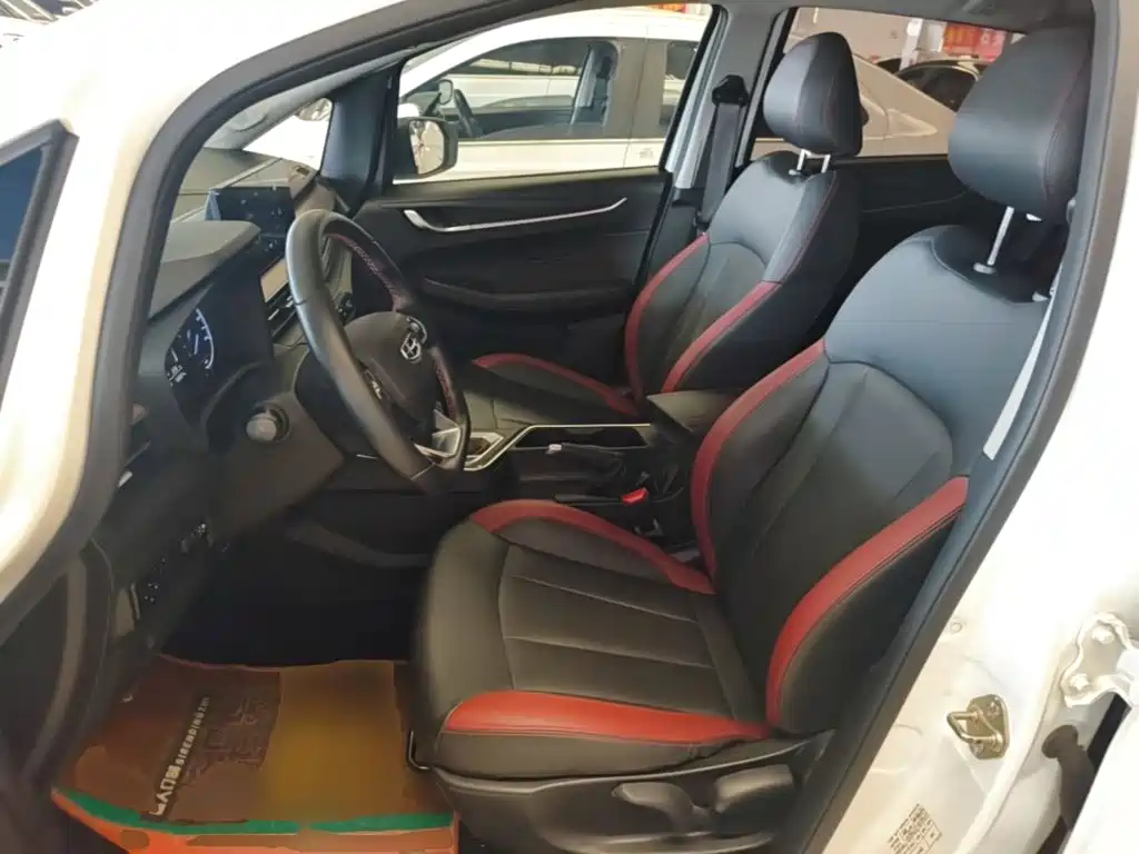 Geely Vision X3 — миниатюра 15