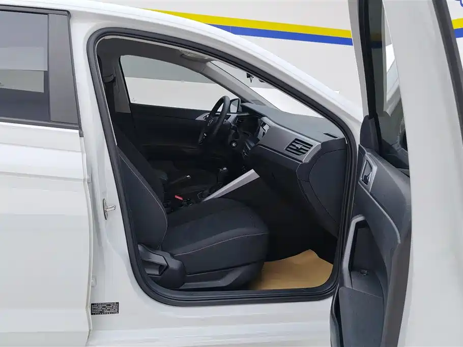 Volkswagen Polo 2023 Plus 1.5L AT