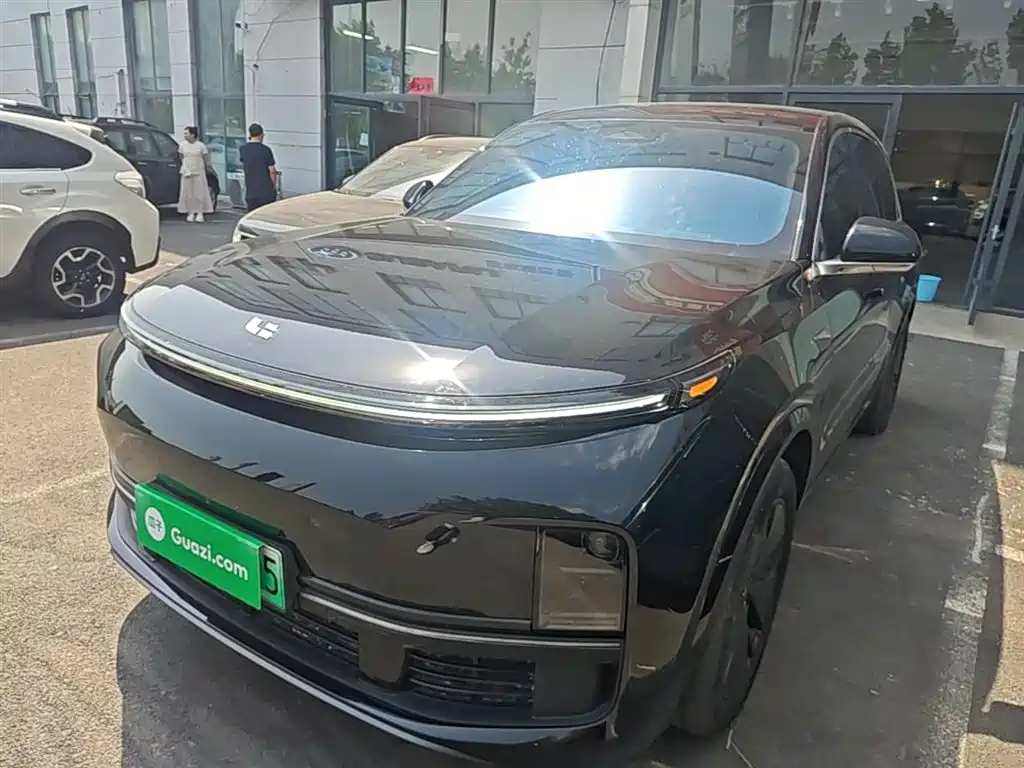 Li Auto Li L8 2024