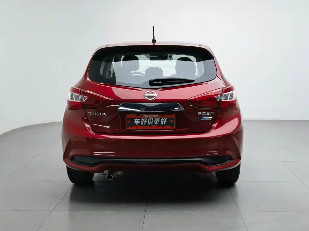 Nissan Tiida — миниатюра 4
