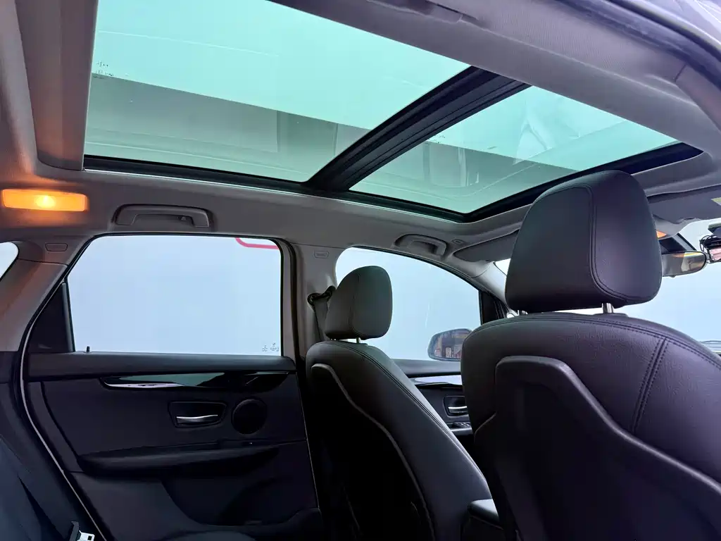 BMW 2 SERIES STATION WAGON