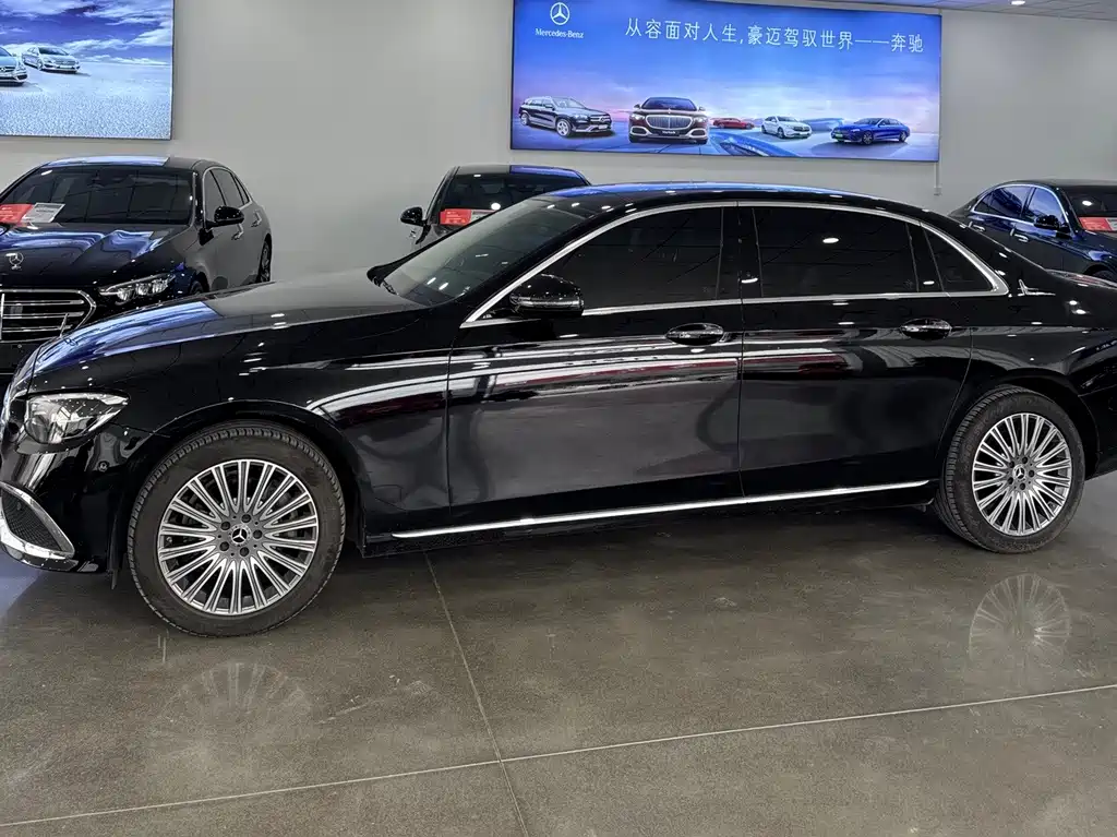 Mercedes-Benz E-Class — миниатюра 3