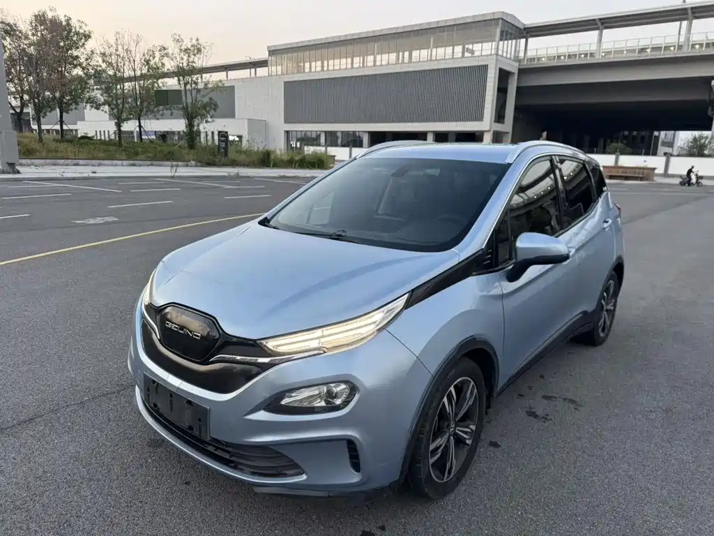 BAIC EX3