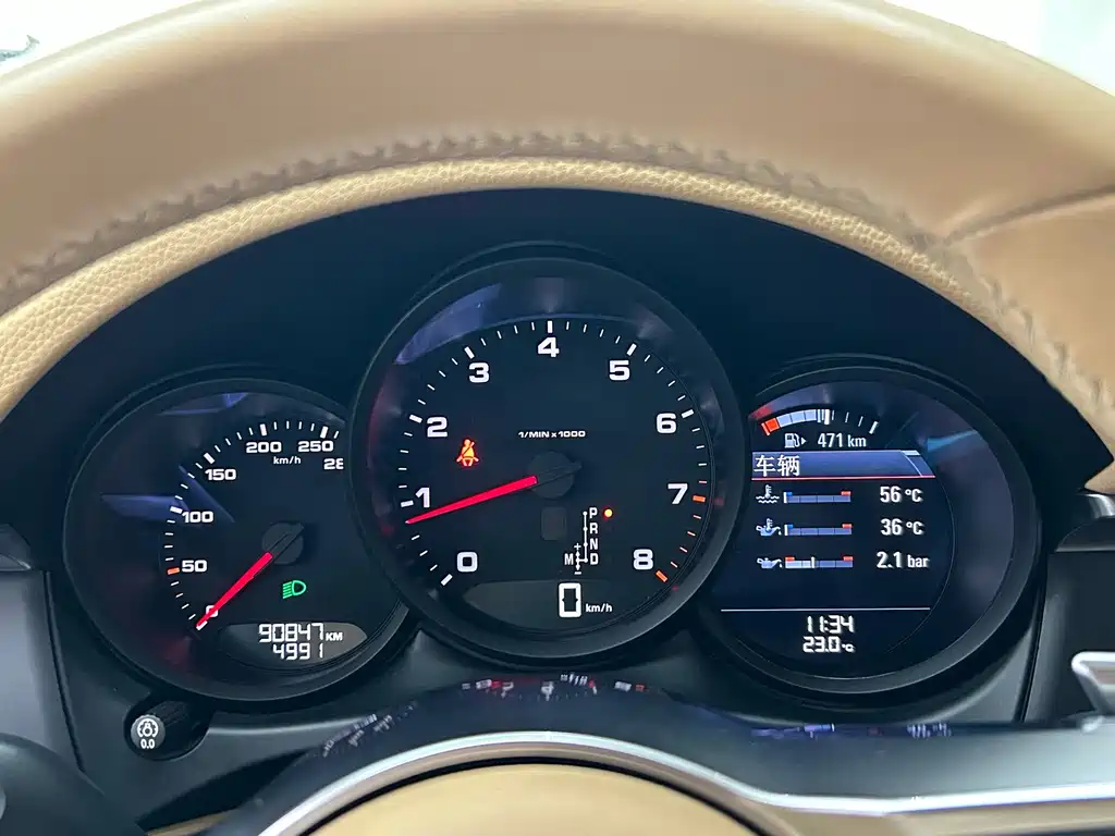 Porsche Macan — миниатюра 5
