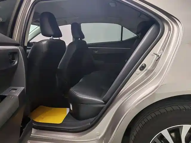 Toyota Corolla Hybrid 1.8L E-CVT Comfort Edition, фото 8