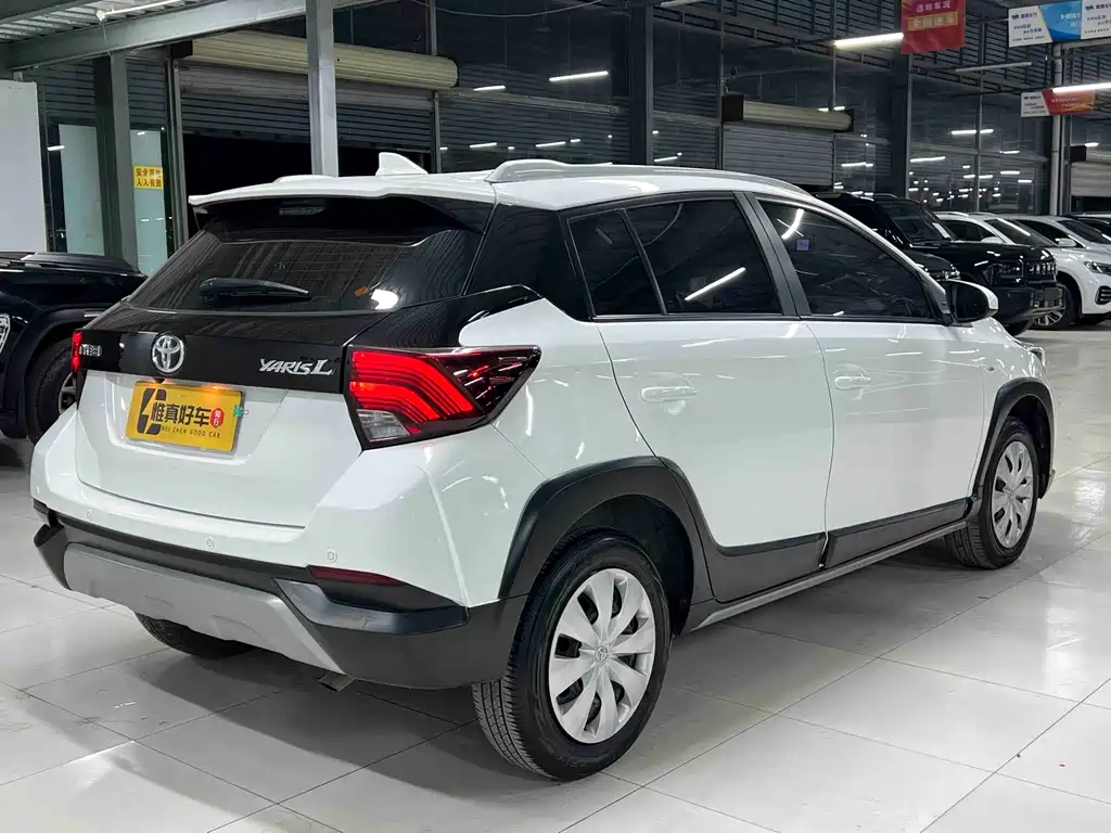 TOYOTA YARIS L ZHIXUAN
