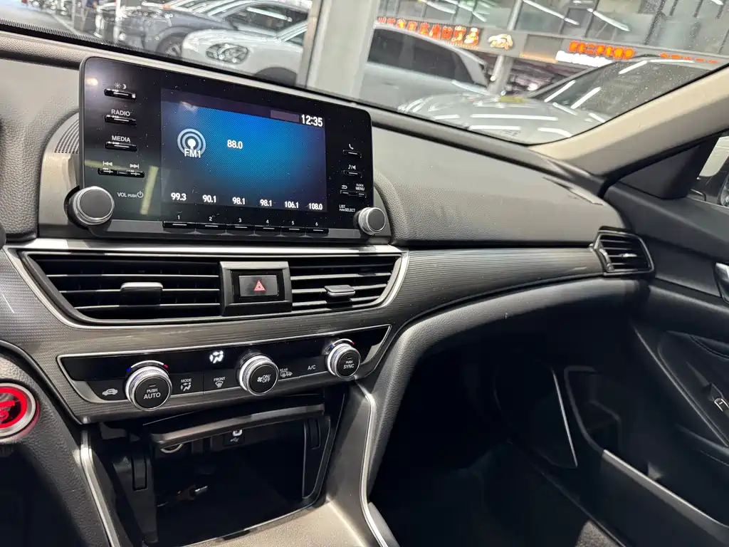 Honda Accord — миниатюра 15
