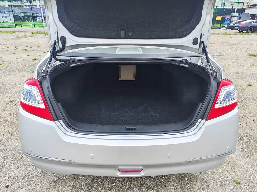 Nissan Teana — миниатюра 13