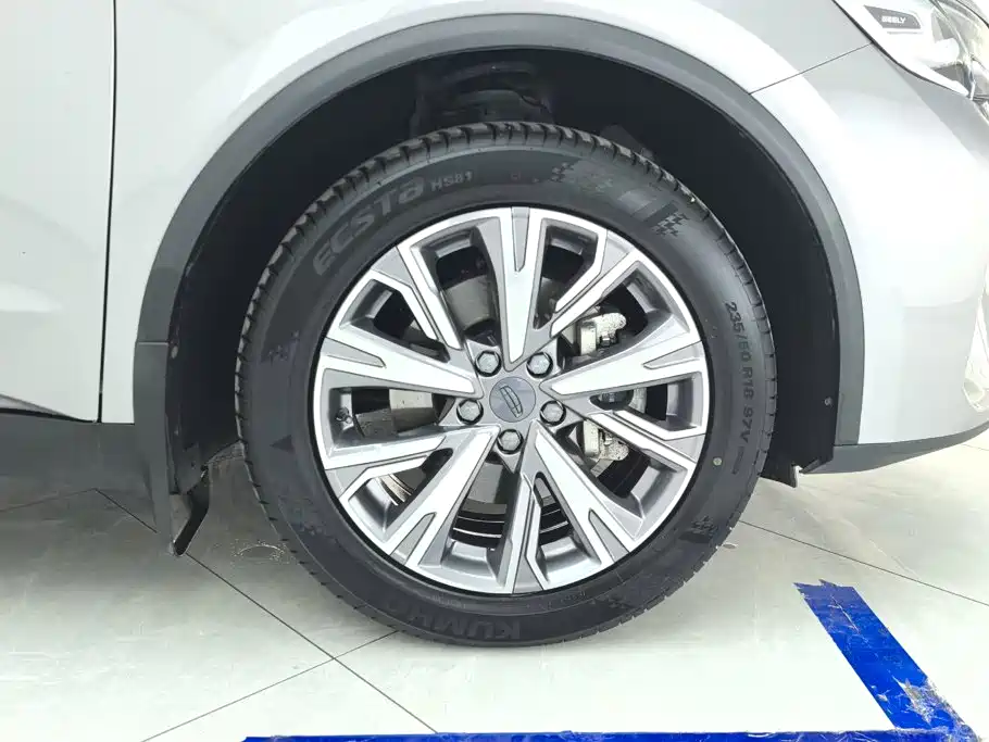 Geely Jia Ji — миниатюра 6