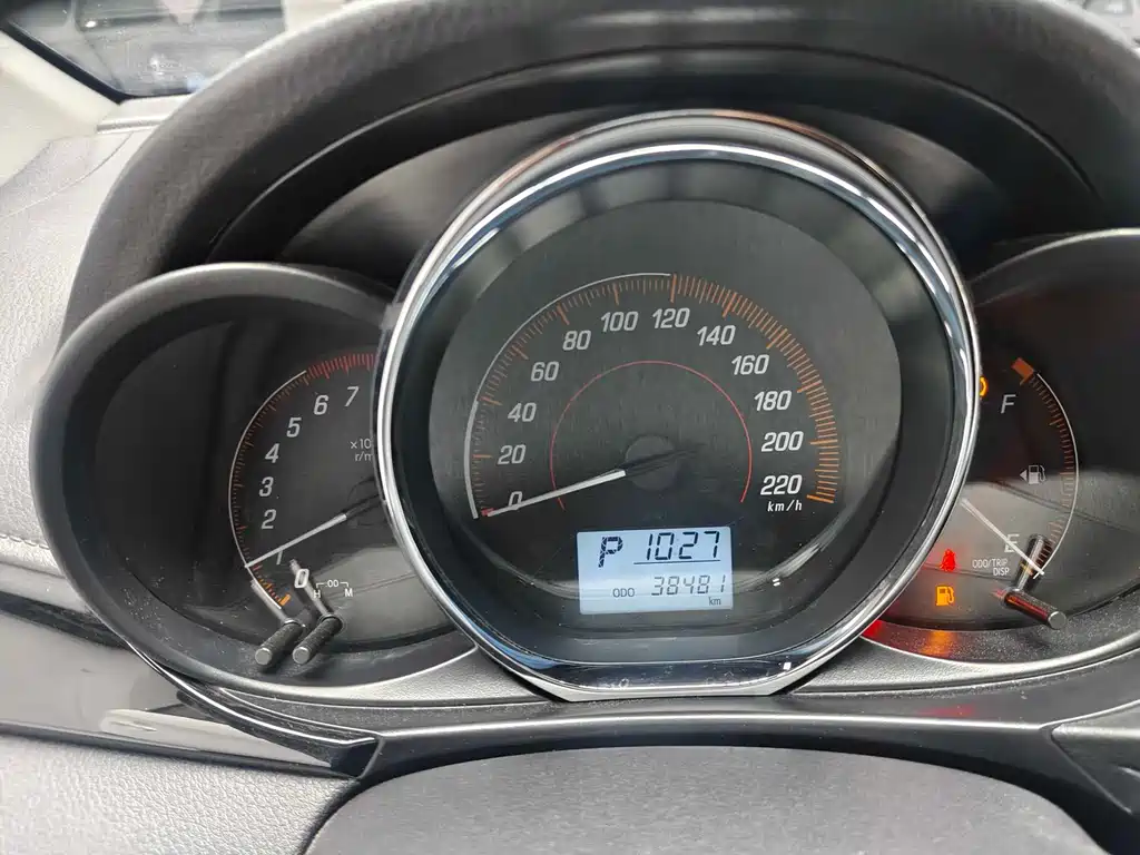 TOYOTA YARIS L ZHIXUAN