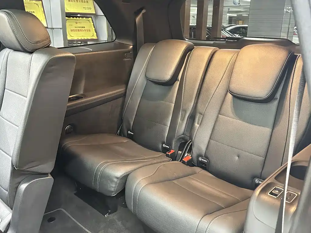 Mercedes-Benz GLS — миниатюра 15