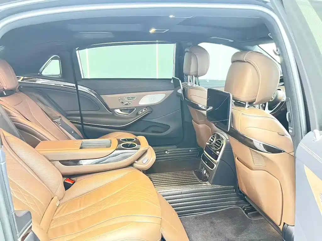 Mercedes-Benz S-Class — миниатюра 6