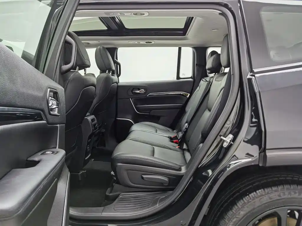Jeep Grand Commander — миниатюра 15
