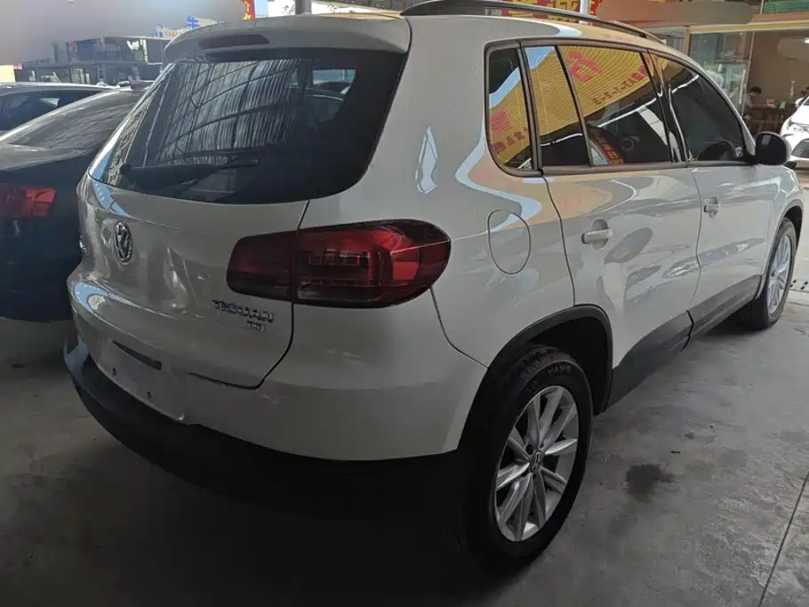 Volkswagen Tiguan — миниатюра 3