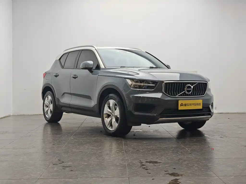 Volvo XC40 — миниатюра 2