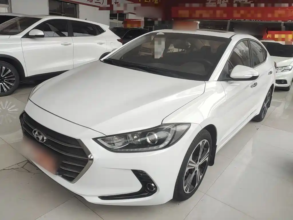 Hyundai Elantra — миниатюра 2
