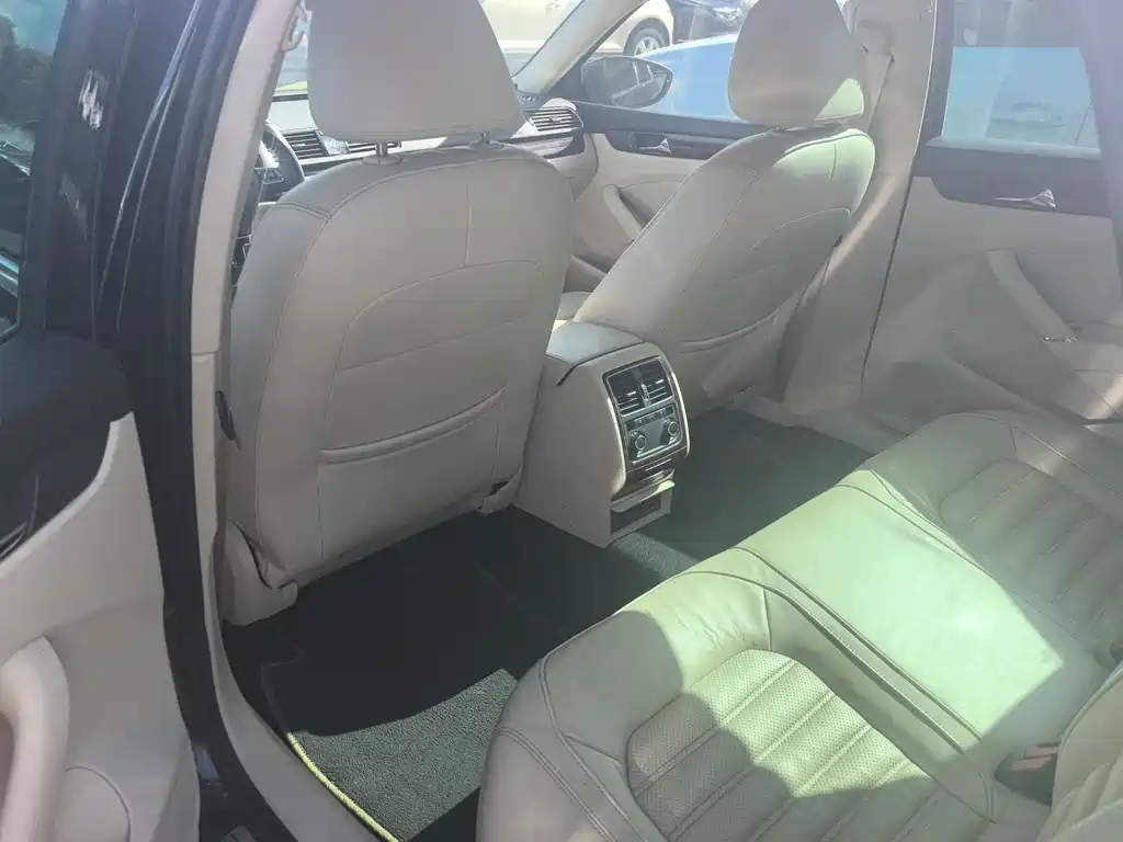 Volkswagen Passat 2011 1.8TSI DSG