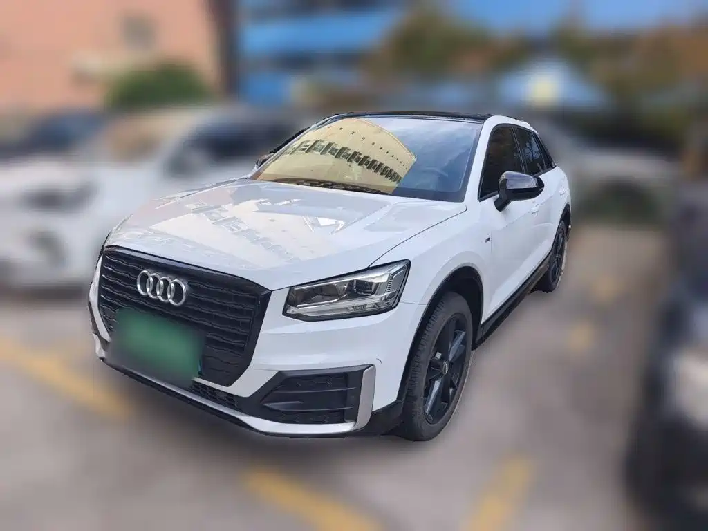 Audi Q2L