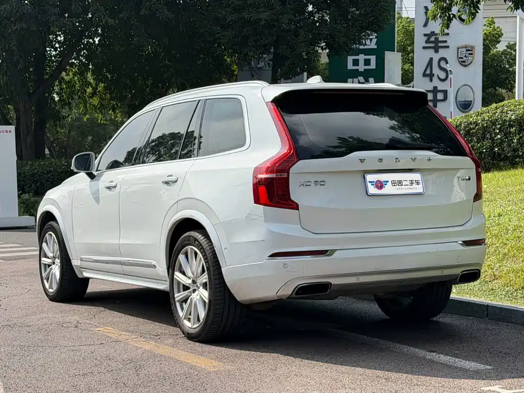 Volvo XC90 — миниатюра 4