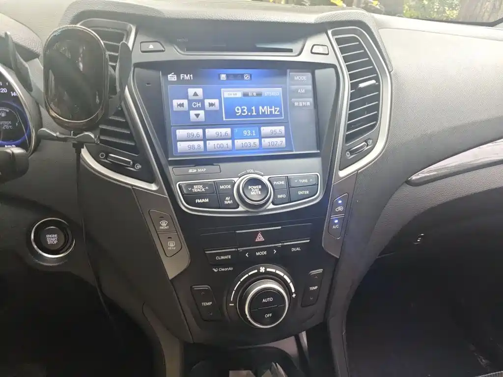 Hyundai Santa Fe — миниатюра 6
