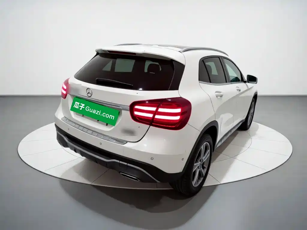 Mercedes-Benz GLA — миниатюра 4
