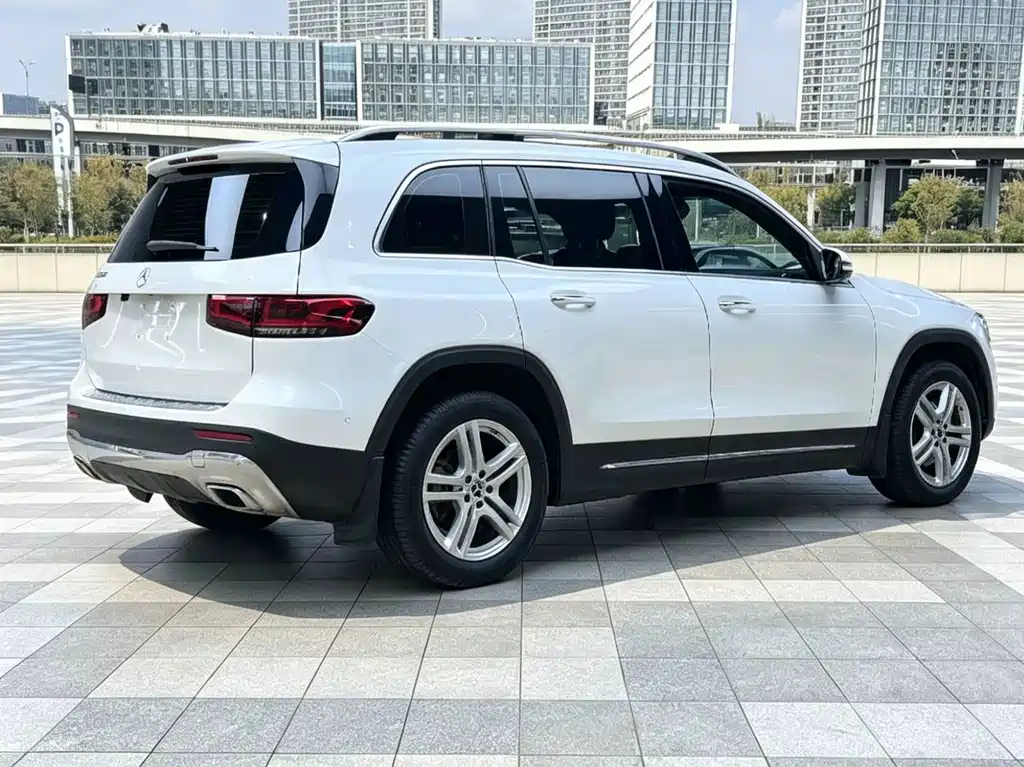 Mercedes-Benz GLB — миниатюра 7