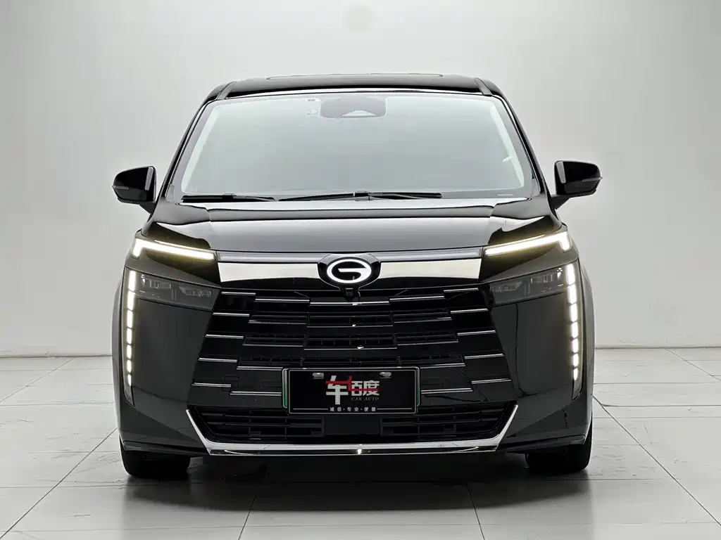 GAC Motor Trumpchi E8 PHEV — миниатюра 2