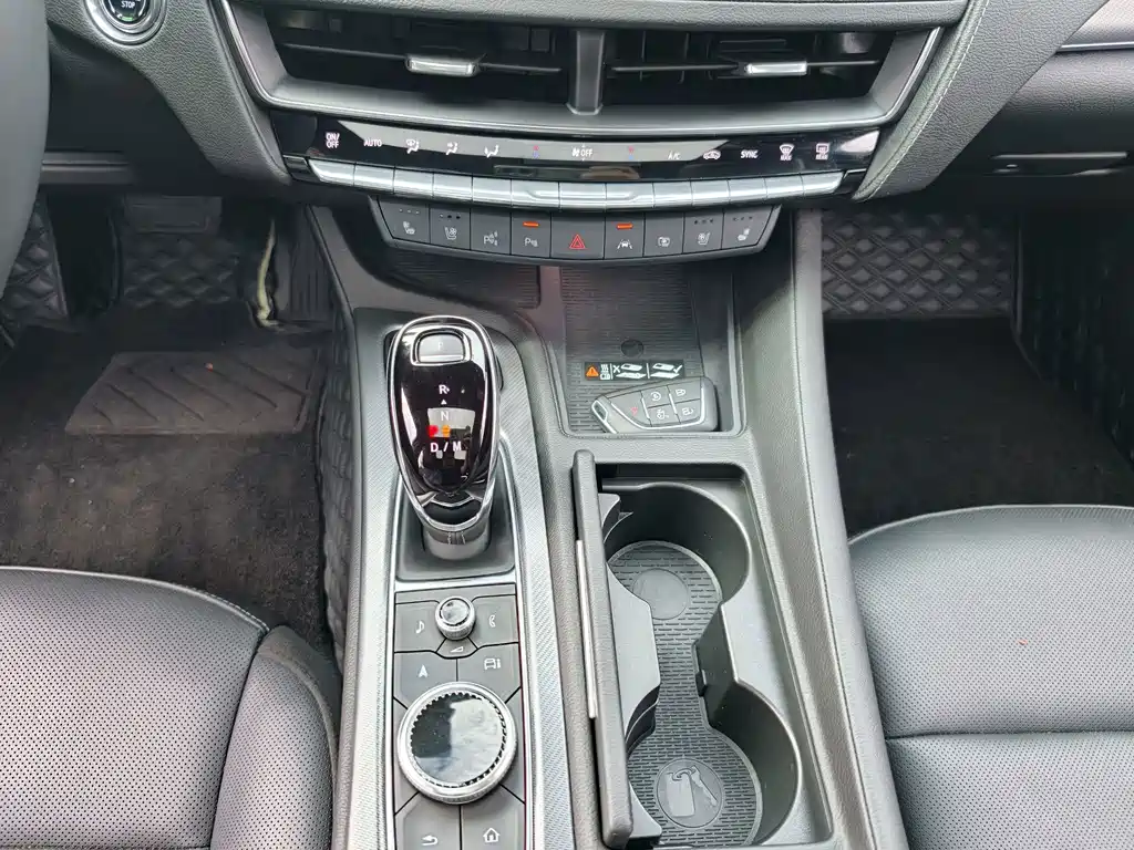 Cadillac CT5 — миниатюра 15