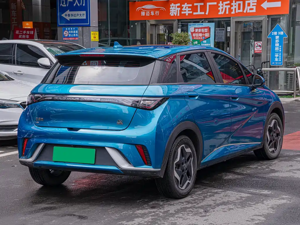 BYD DOLPHIN