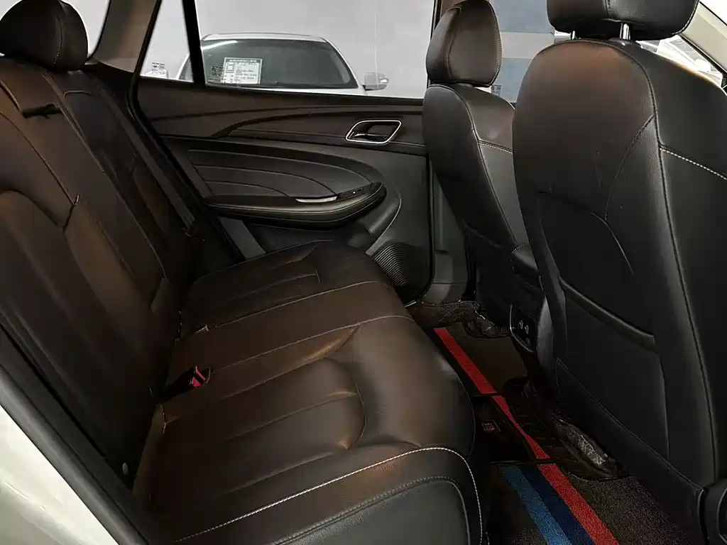 Roewe Ei5 — миниатюра 12