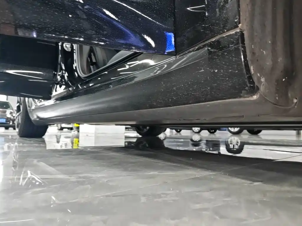 Tesla Model 3 — миниатюра 21