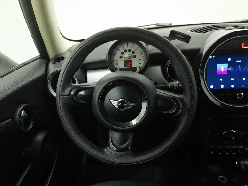 MINI Mini Clubman — миниатюра 11