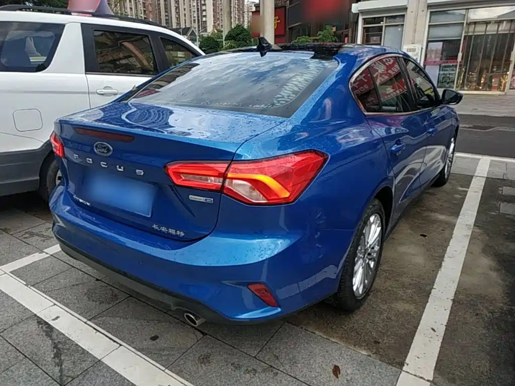 Ford Focus — миниатюра 7