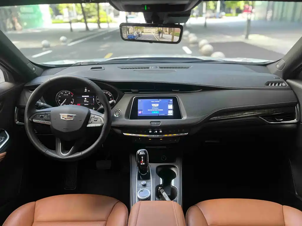 Cadillac XT4 2023 28T Luxury
