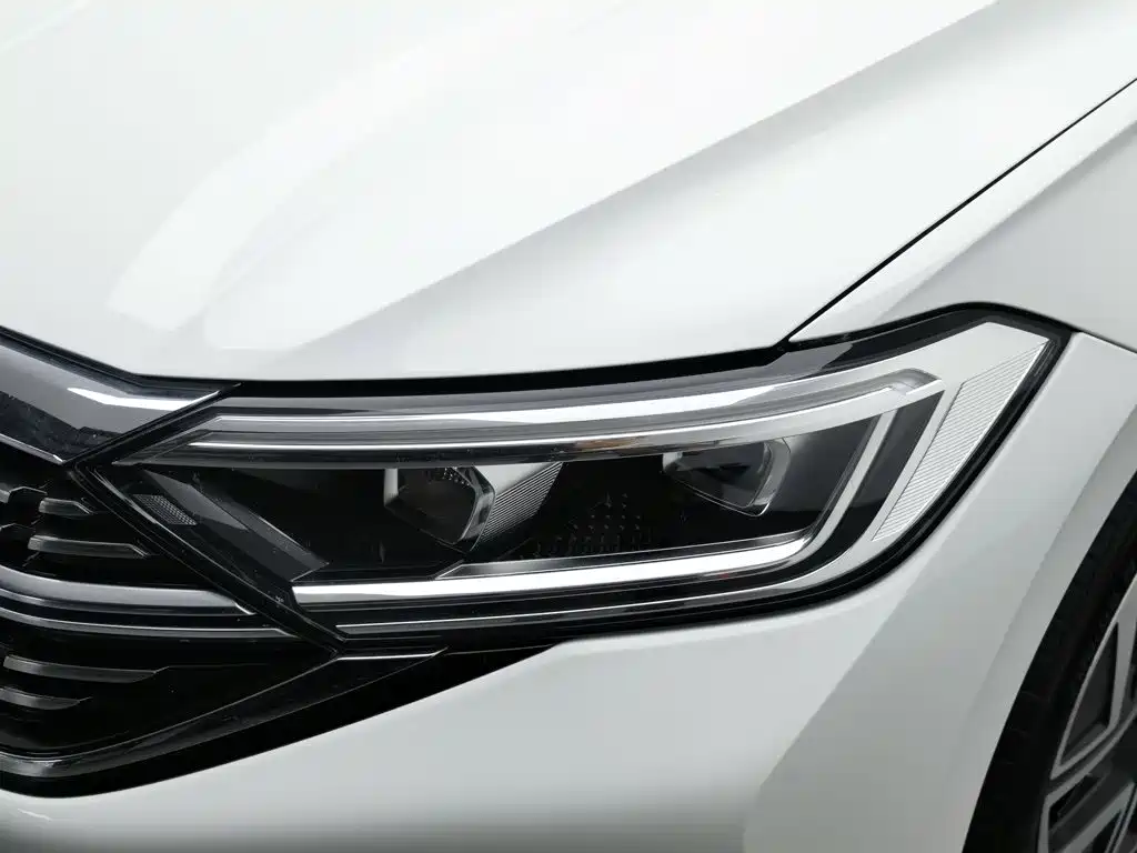 Volkswagen Sagitar 2023 280TSI DSG Plus