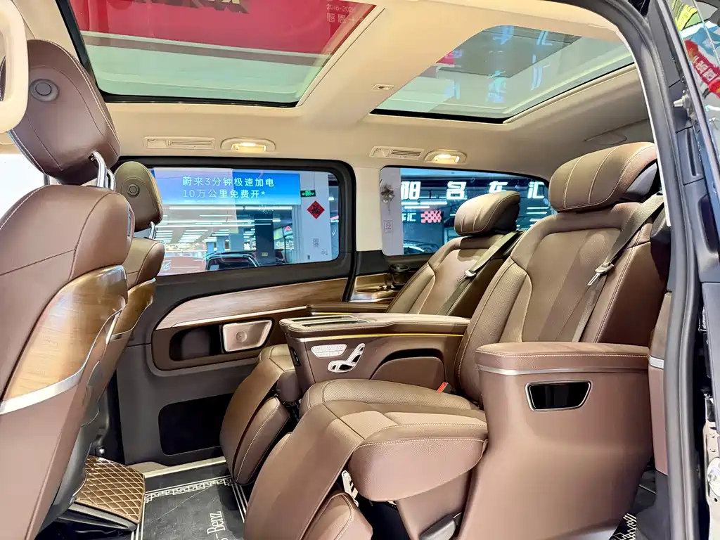 Mercedes-Benz V-Class — миниатюра 7
