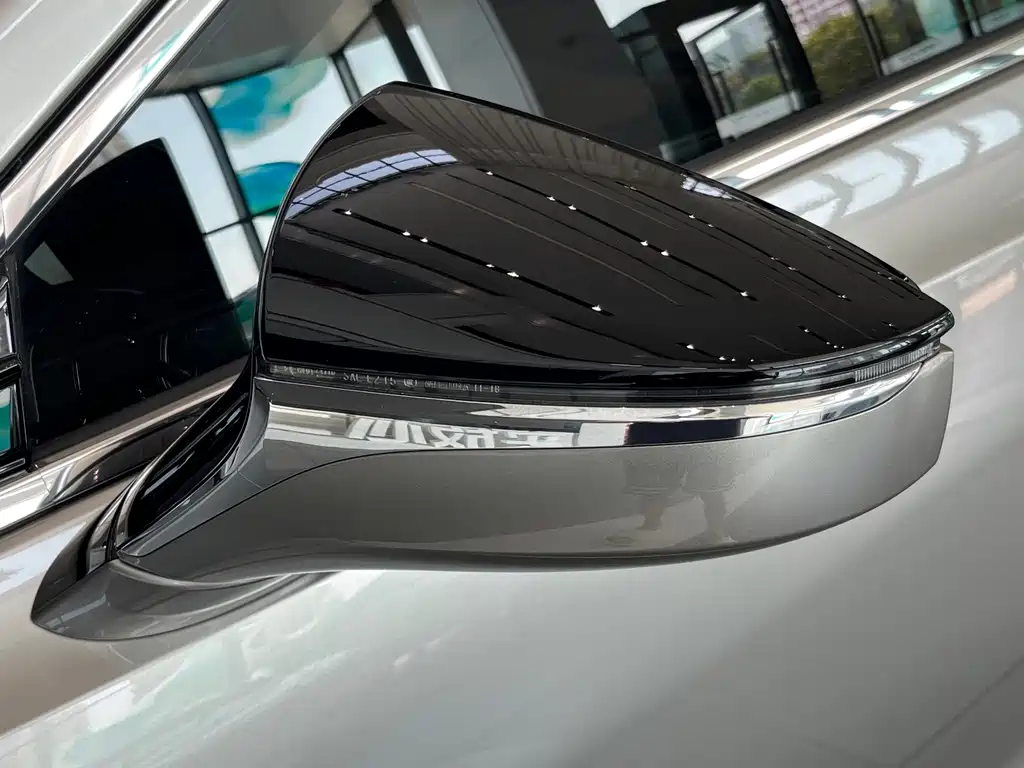 Lexus ES — миниатюра 24