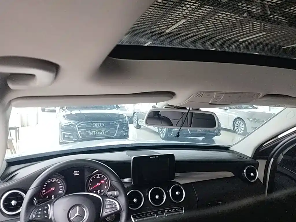 Mercedes-Benz C-Class — миниатюра 18