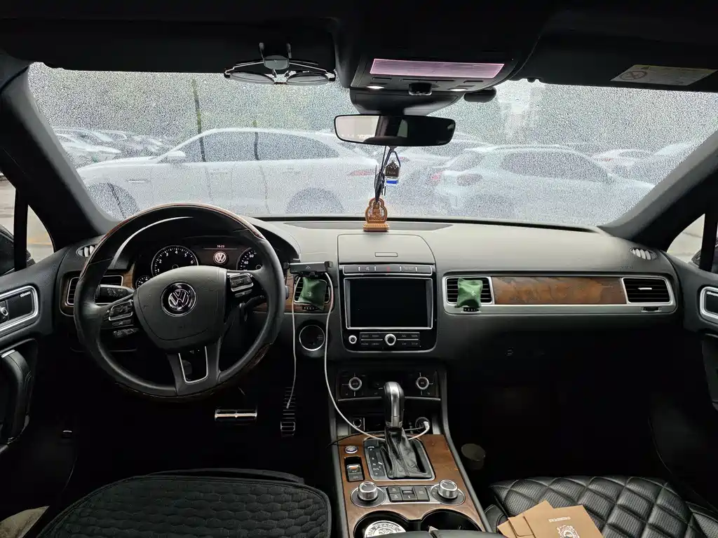 Volkswagen Touareg — миниатюра 8