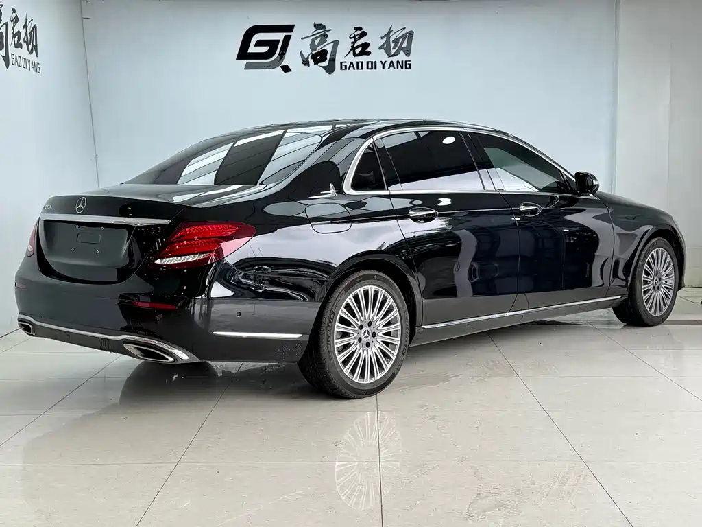 Mercedes-Benz E-Class — миниатюра 28
