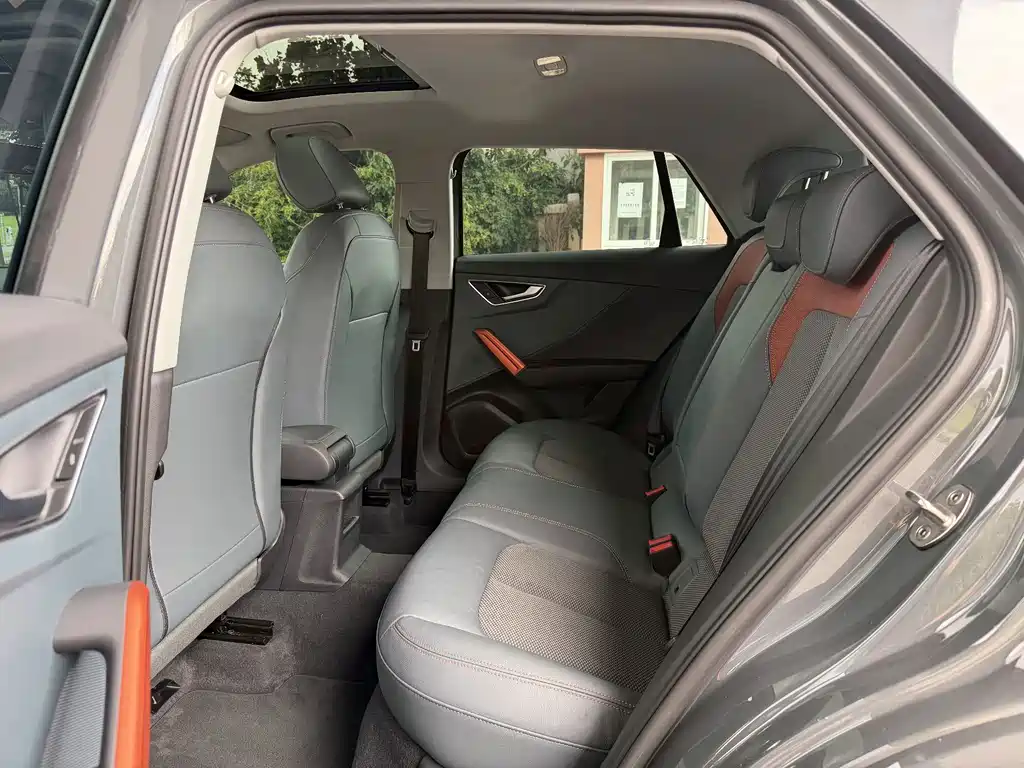 Audi Q2L — миниатюра 12